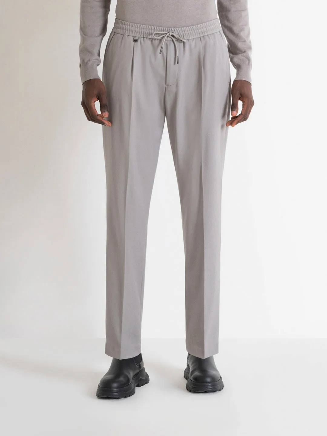 Antony Morato Men Grey Solid Slim Fit Mid-Rise Single-Pleated Trouser