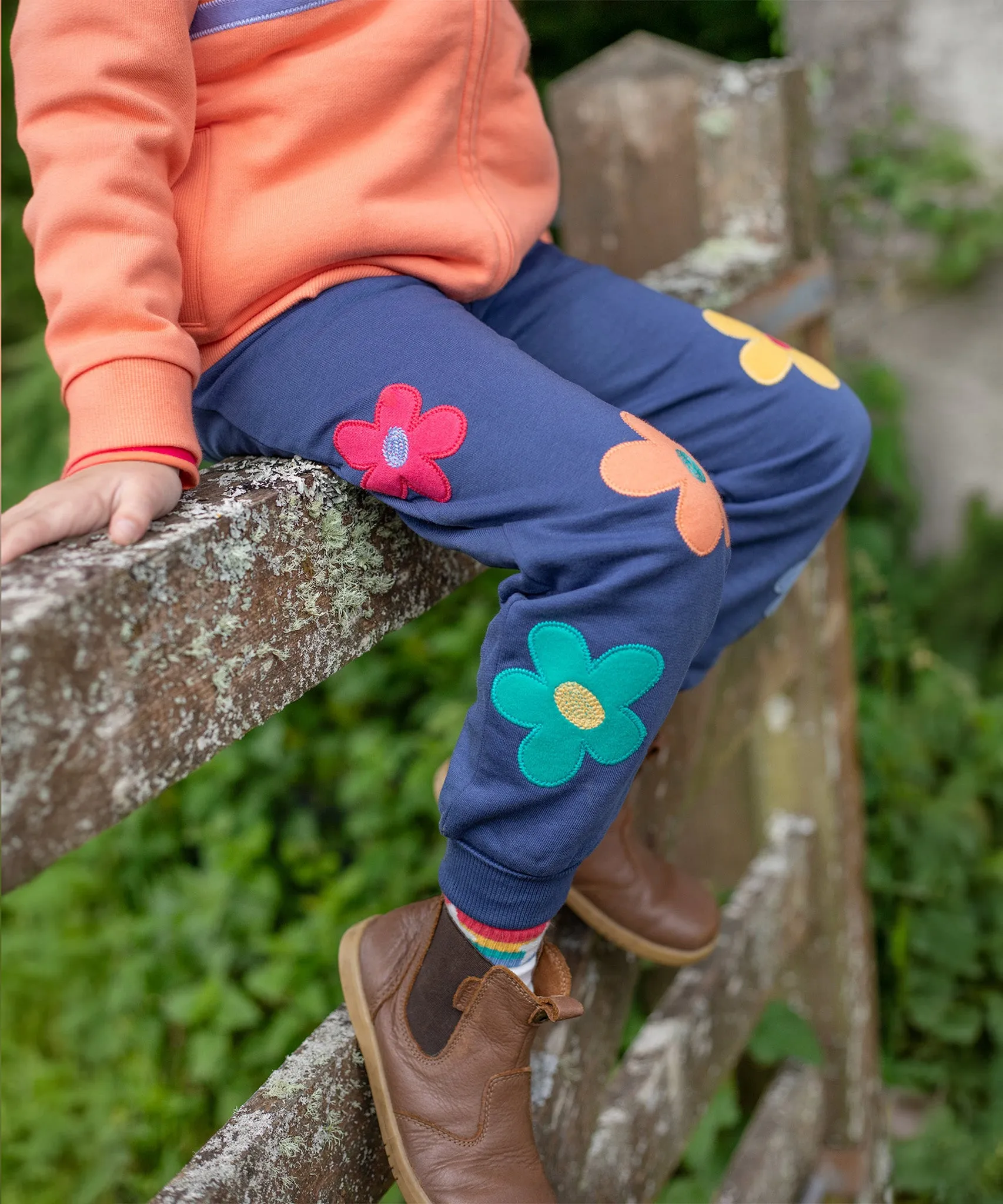 Frugi Perrin Parsnip Jogger - Navy Blue/Flowers