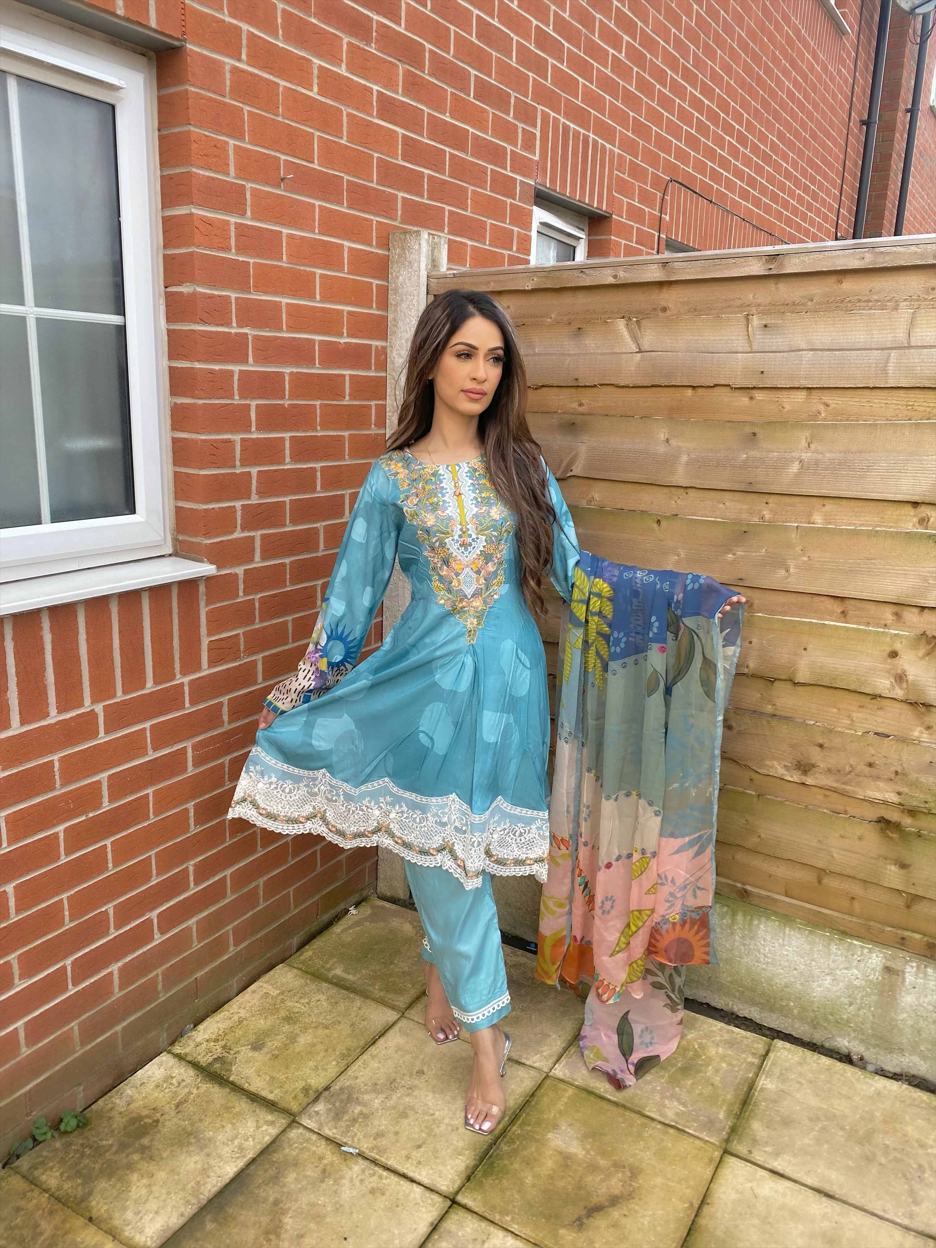 Maryam & Mariya's Linen Pret Luxury Collection - U-1343