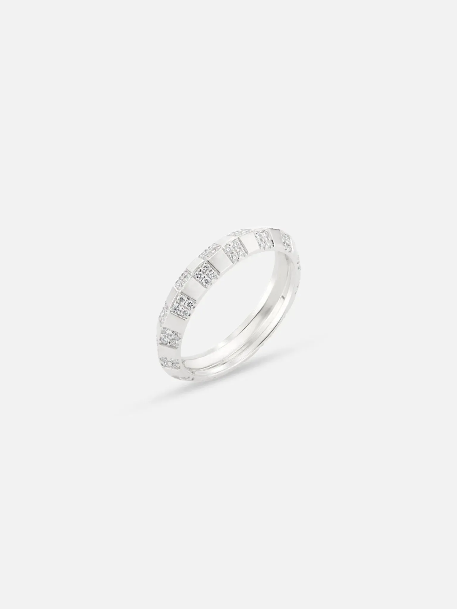 Pinstripe Strength Knife Edge Diamond Ring