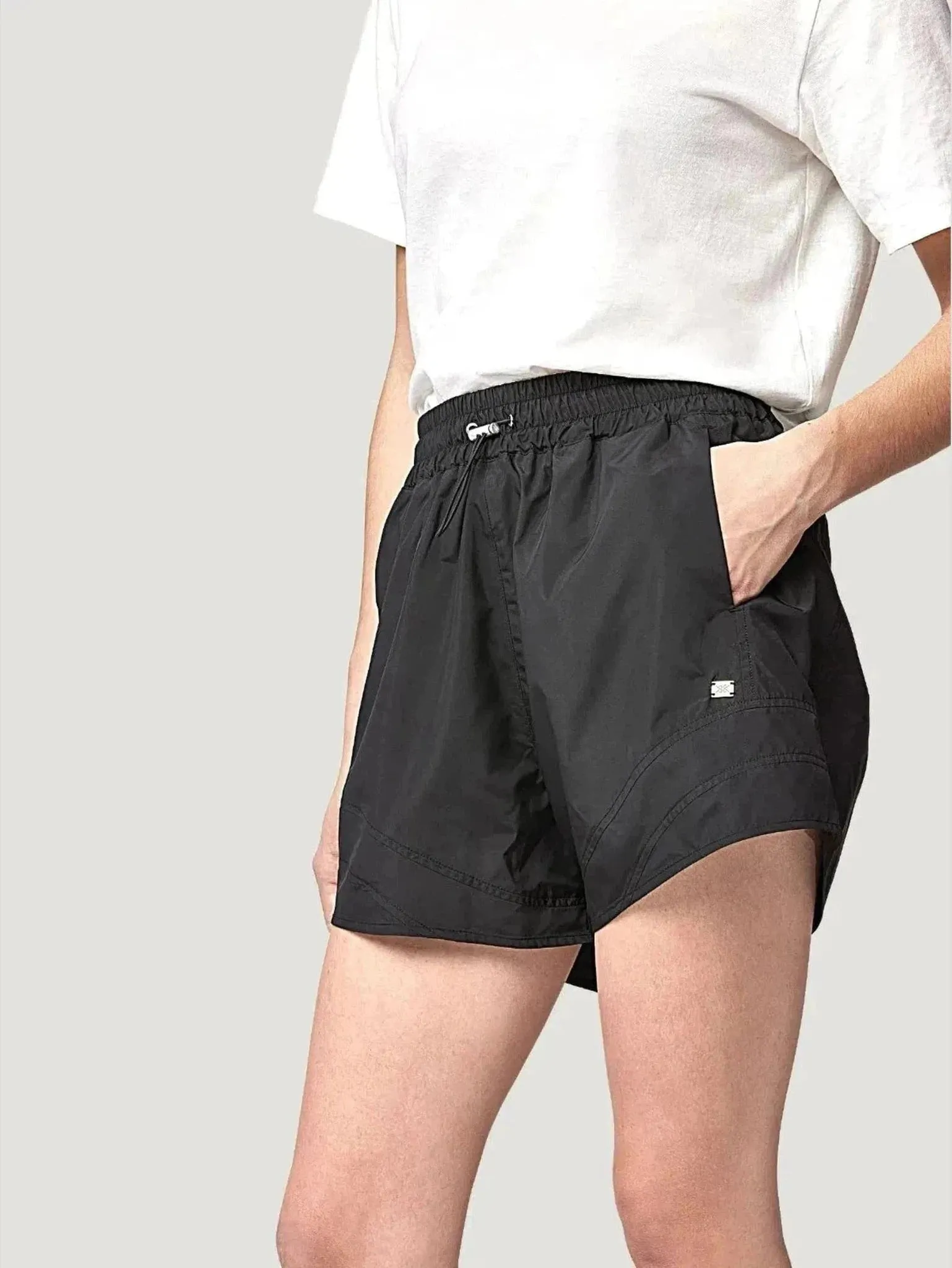 SOIA & KYO Noa Shorts