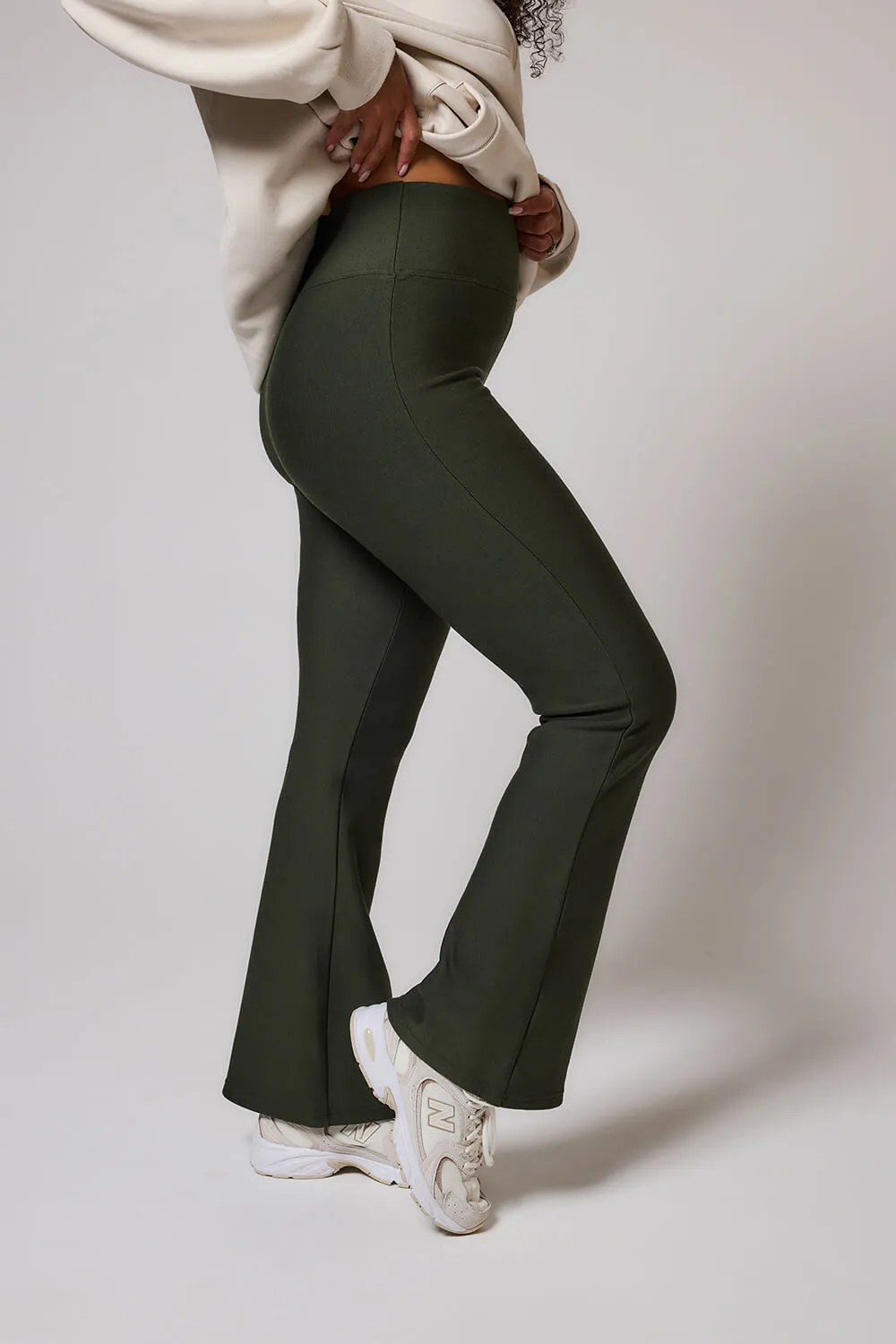 Winter Flare Leggings - Deep Olive